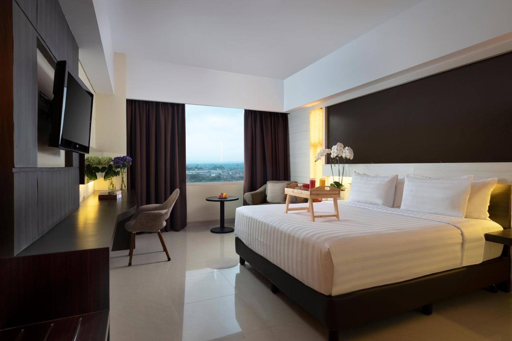 Atria Hotel Маґеланґ Екстер'єр фото